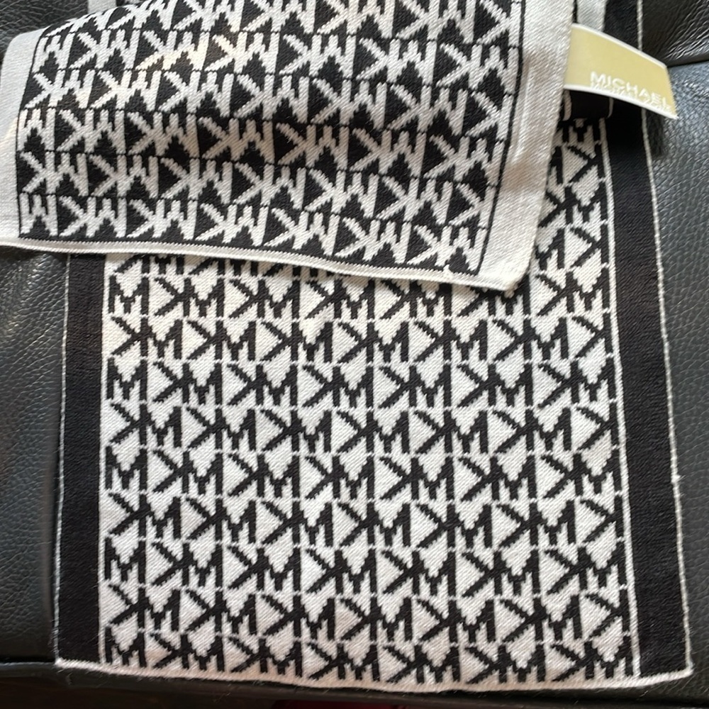 Michael Kors Scarf Signature Logo Slim Profile Black White Monogram Pattern NWT